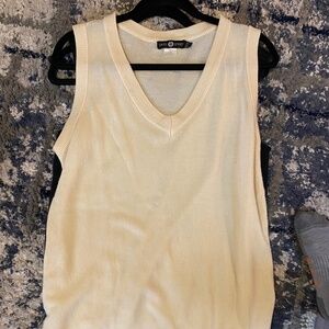 Vintage V neck sweater vest